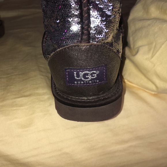 Ugg Boots - Picture 3 of 6